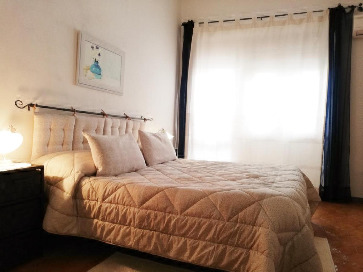 Appartamento Mary Oliena Bagian luar foto