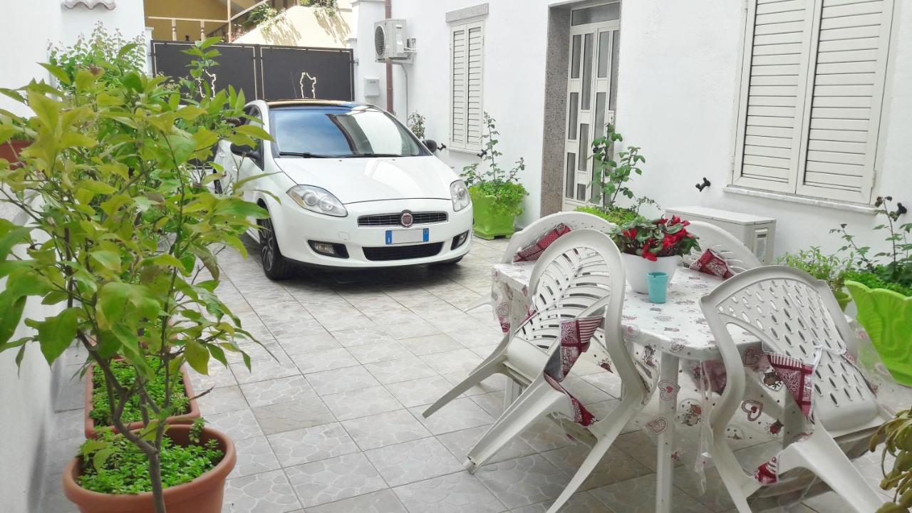 Appartamento Mary Oliena Bagian luar foto